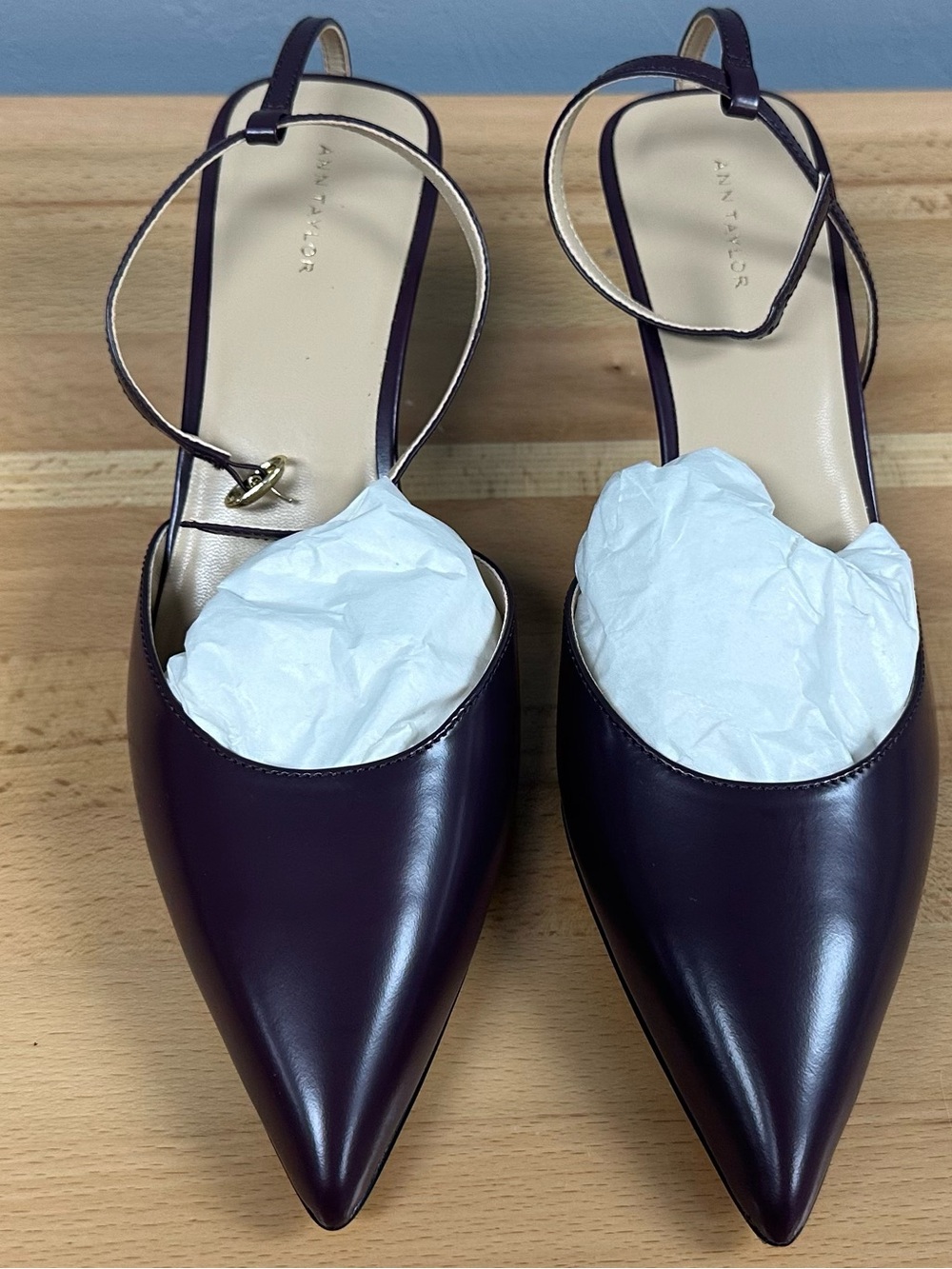 Ann Taylor SCULPTURAL HEEL ANKLE STRAP LEATHER PUMP